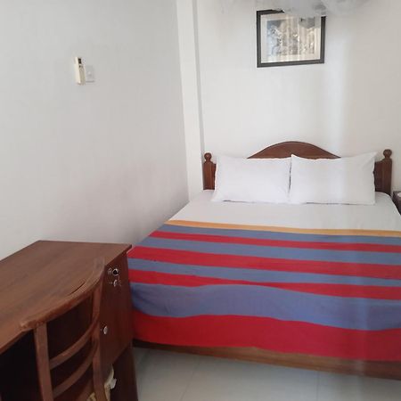 Alex Home Stay Канді Екстер'єр фото