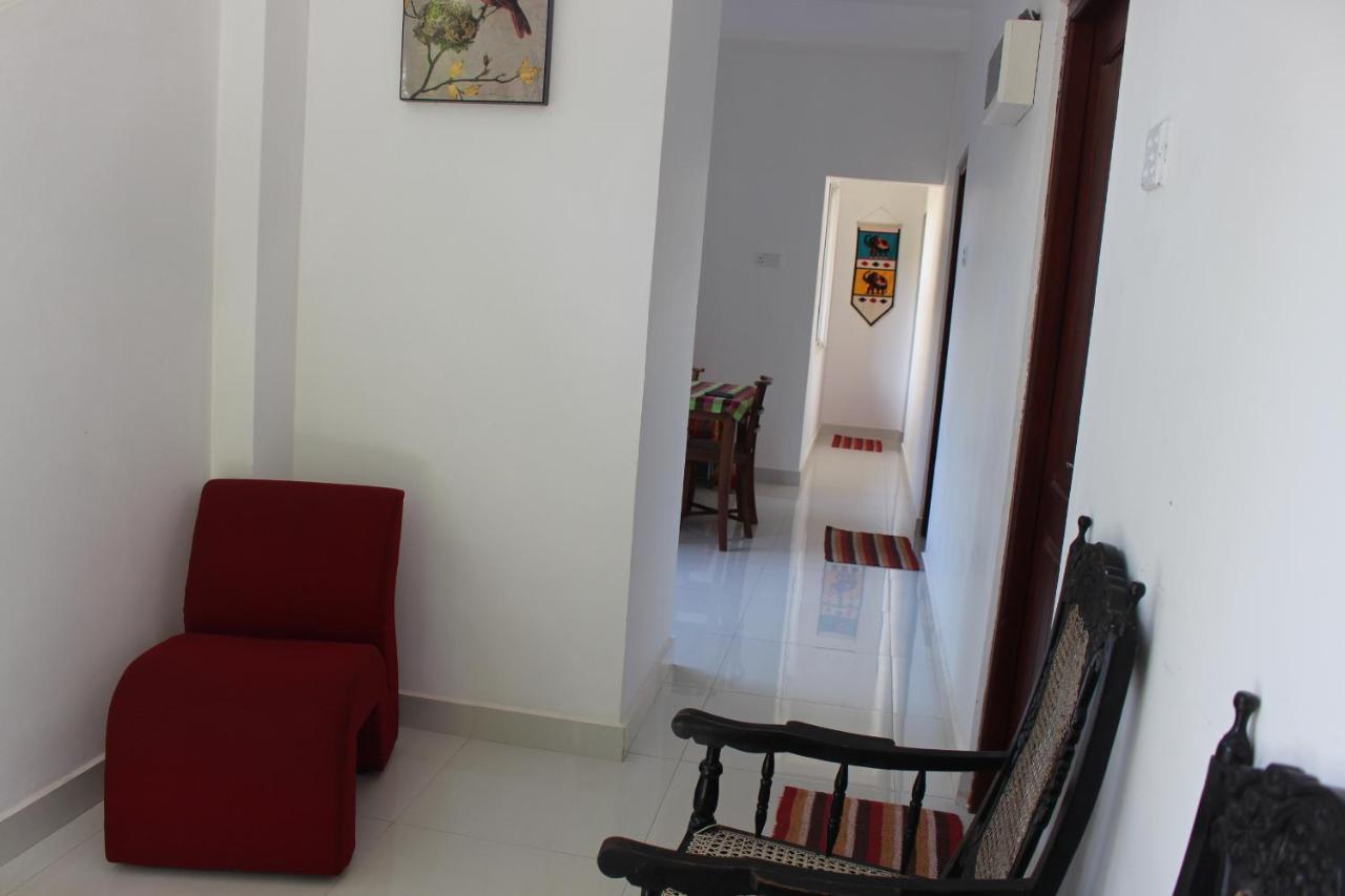 Alex Home Stay Канді Екстер'єр фото